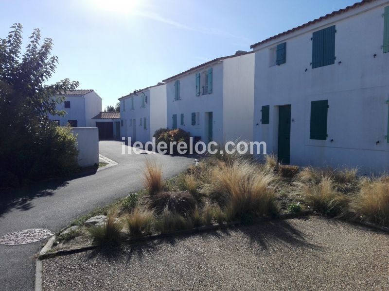 Photo 15 : EXTERIEUR d'une maison située à Ars en Ré, île de Ré.