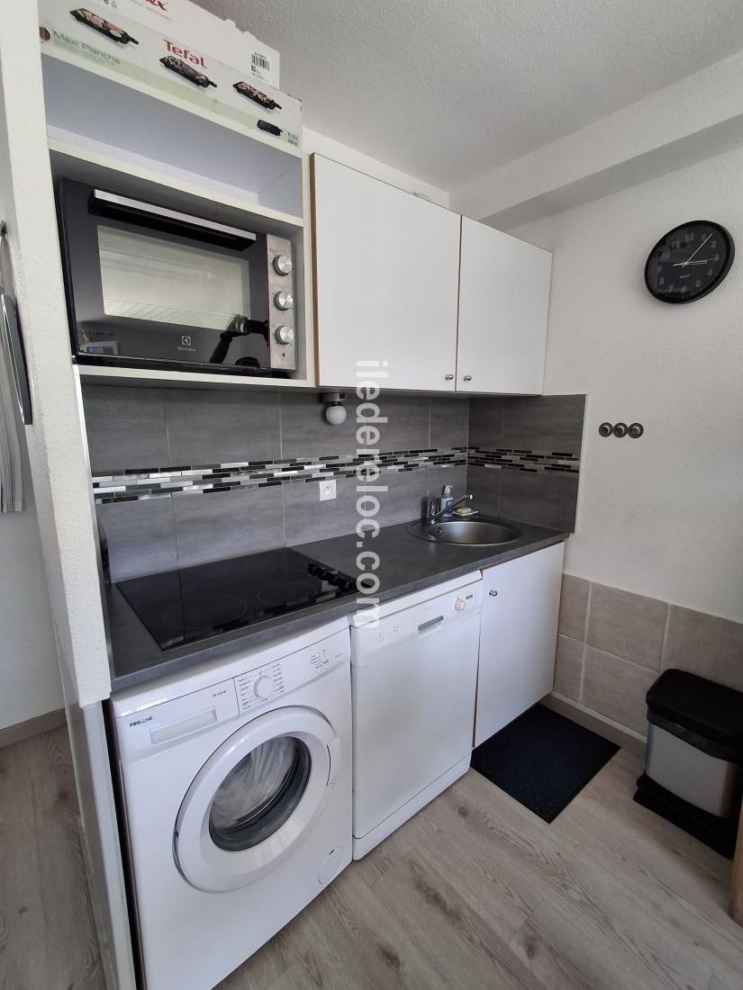Photo 26 : CUISINE d'une maison situ&eacute;e &agrave; Ars en R&eacute;, &icirc;le de R&eacute;.