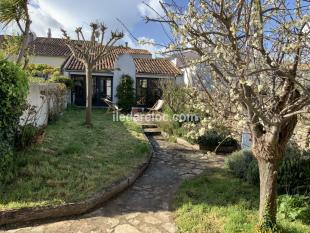 Ile de Ré:Maison de charme et de caractère dans le village des portes en toute tranquilité