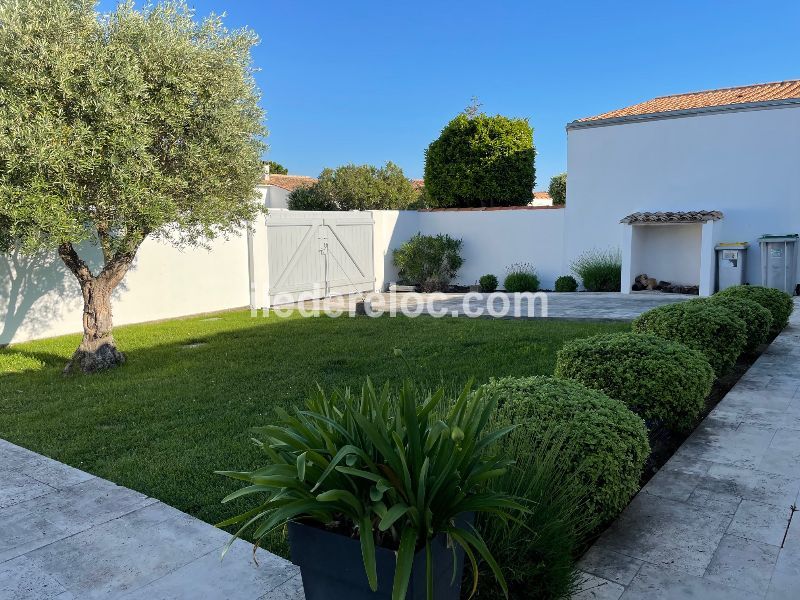 Photo 5 : EXTERIEUR d'une maison située à Saint-Martin-de-Ré, île de Ré.