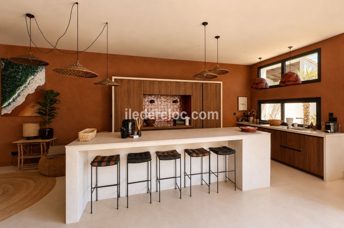 Photo 12 : SEJOUR d'une maison situ&eacute;e &agrave; Le Bois-Plage-en-R&eacute;, &icirc;le de R&eacute;.