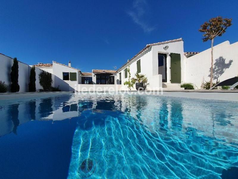 Photo 1 :  d'une maison située à Loix, île de Ré.