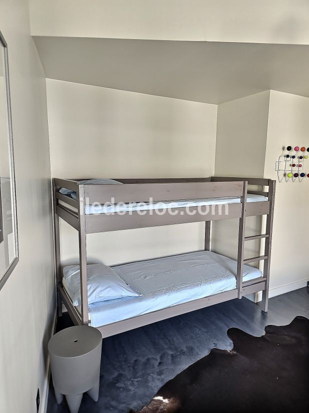 Photo 21 : CHAMBRE d'une maison située à Loix, île de Ré.