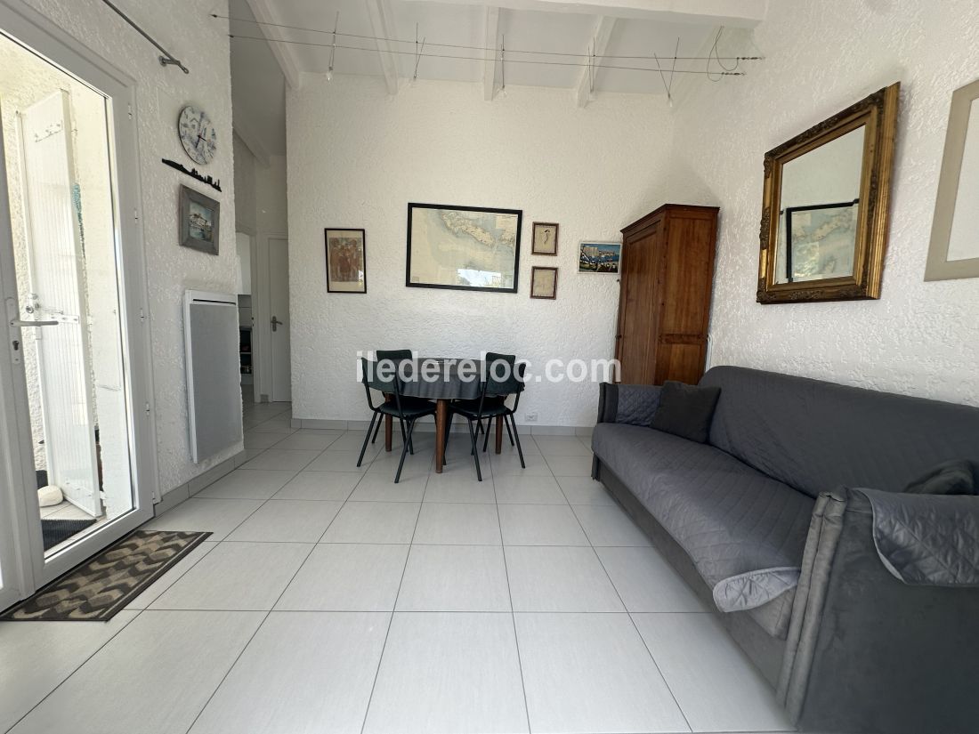 Photo 7 : NC d'une maison situ&eacute;e &agrave; Sainte-Marie-de-R&eacute;, &icirc;le de R&eacute;.