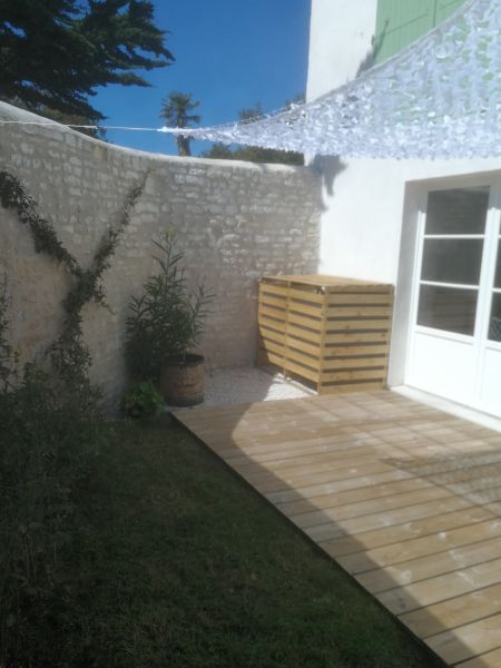 Photo 1 : TERRASSE d'une maison située à Rivedoux-Plage, île de Ré.