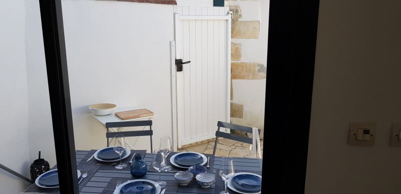 Photo 16 : TERRASSE d'une maison située à La Couarde-sur-mer, île de Ré.