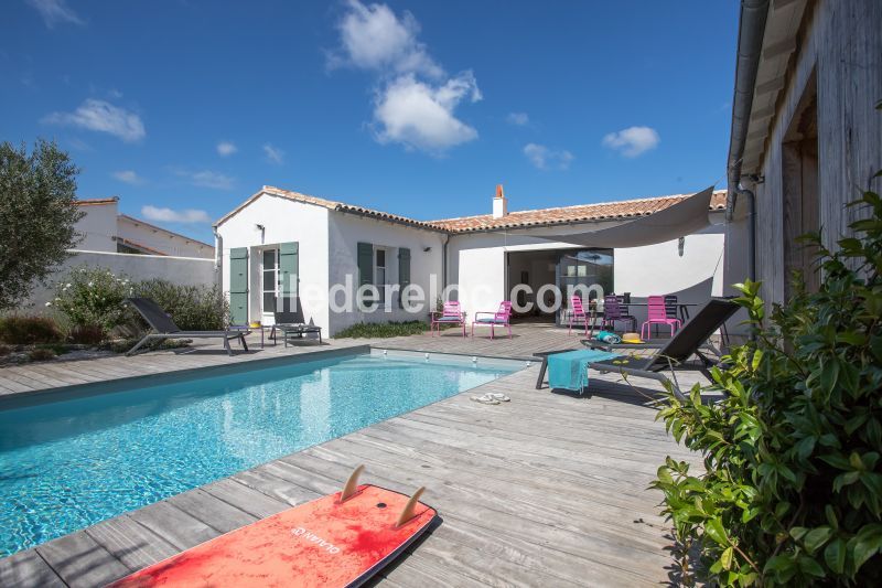 Photo 9 : EXTERIEUR d'une maison située à La Couarde-sur-mer, île de Ré.