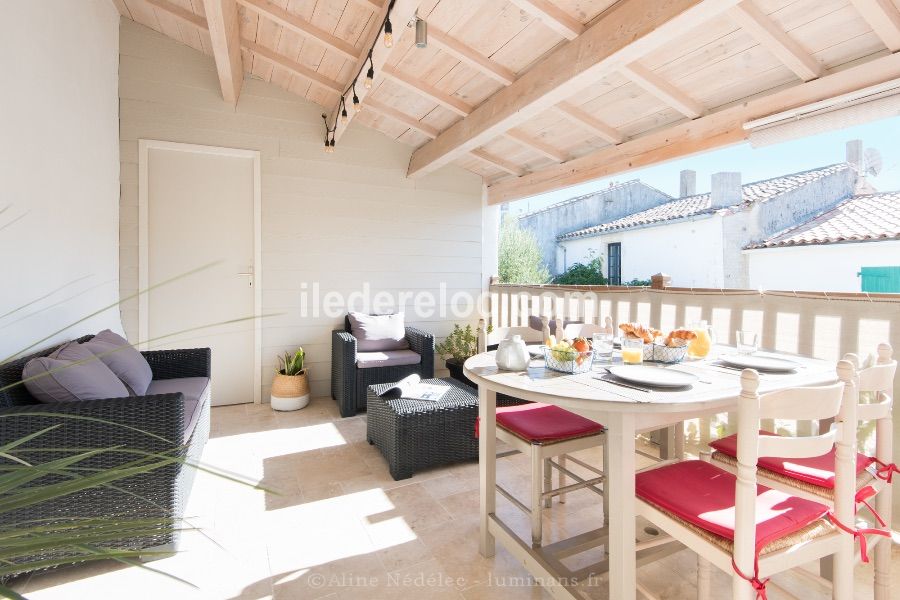 Photo 14 : TERRASSE d'une maison située à La Couarde-sur-mer, île de Ré.