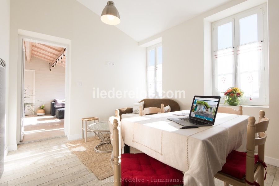 Photo 13 : SEJOUR d'une maison située à La Couarde-sur-mer, île de Ré.