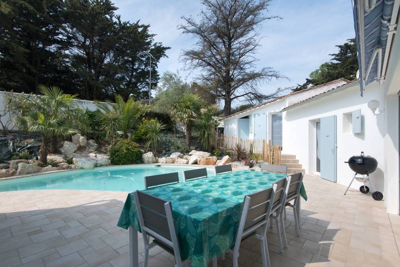 Photo 4 : TERRASSE d'une maison située à Le Bois-Plage-en-Ré, île de Ré.