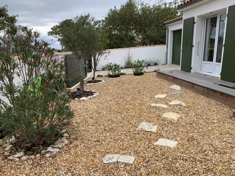 Photo 12 : JARDIN d'une maison située à Saint-Martin-de-Ré, île de Ré.