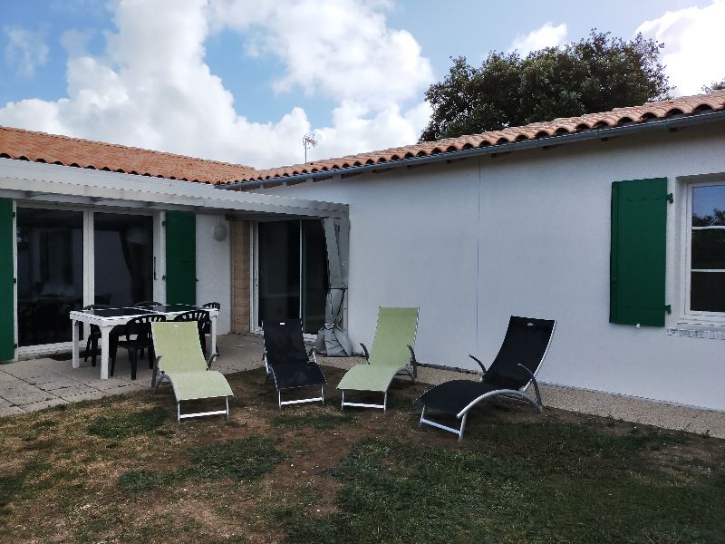 Photo 9 : JARDIN d'une maison située à Sainte-Marie-de-Ré, île de Ré.