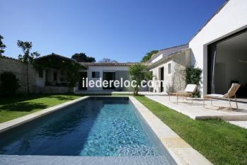 Ile de Ré:Villa de standing coeur de village avec piscine 