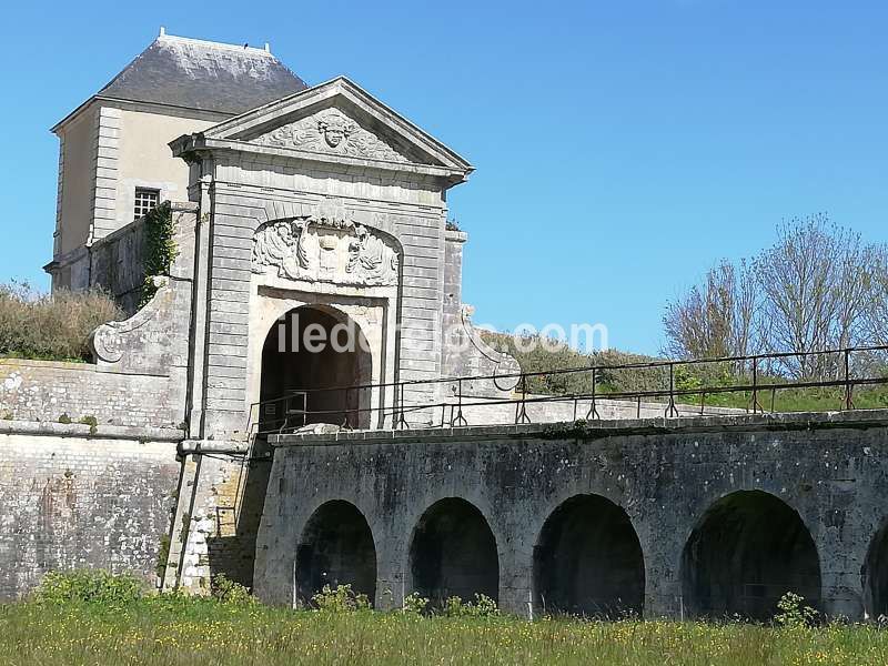 Photo 15 : NC d'une maison située à Saint-Martin-de-Ré, île de Ré.