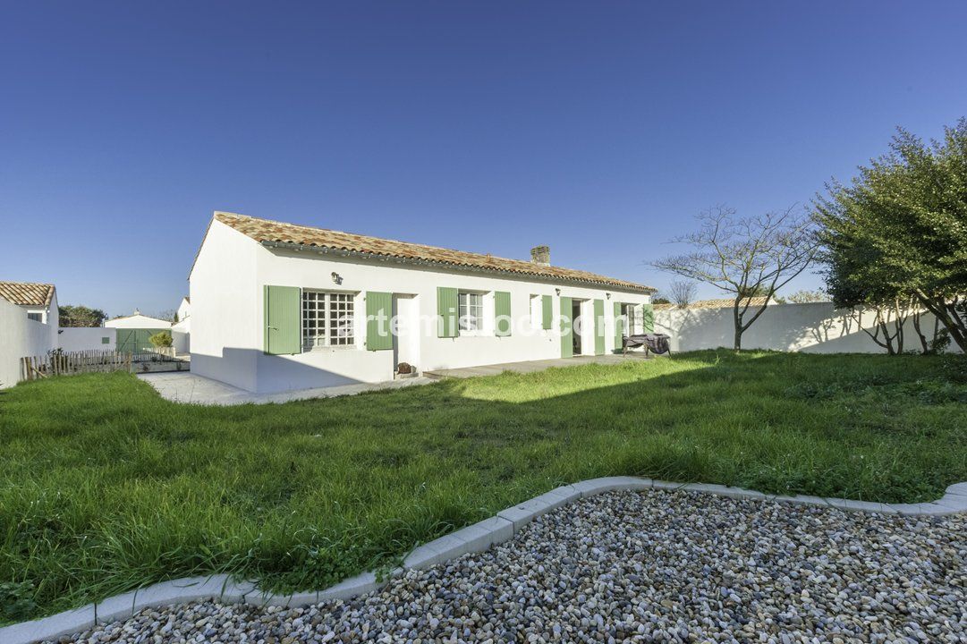 Photo 2 :  d'une maison située à La Flotte, île de Ré.