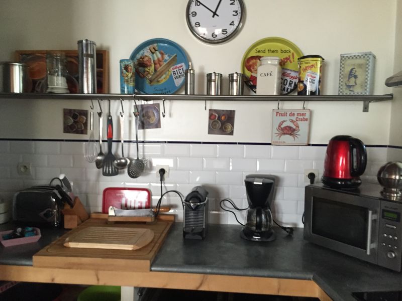 Photo 5 : CUISINE d'une maison située à Saint-Martin-de-Ré, île de Ré.