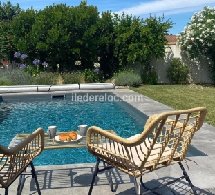 Ile de Ré: maison 8 personnes avec grand jardin et piscine chauffée