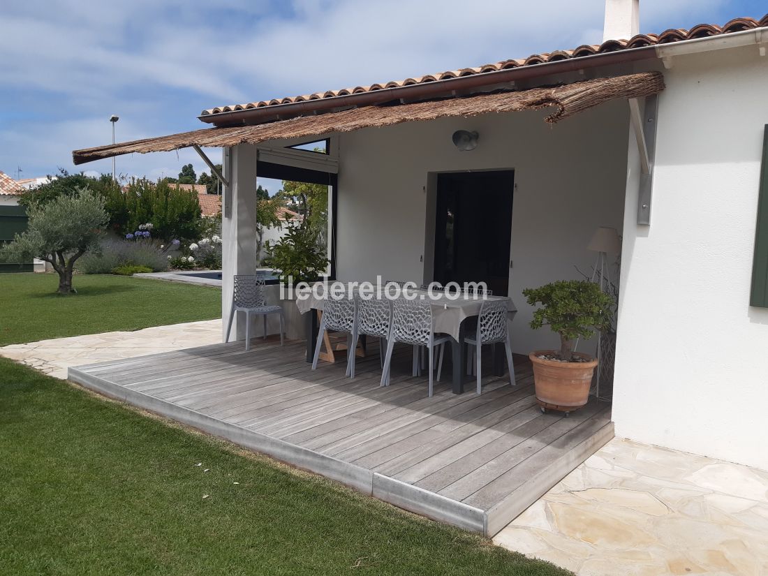 Photo 8 : TERRASSE d'une maison située à Sainte-Marie-de-Ré, île de Ré.