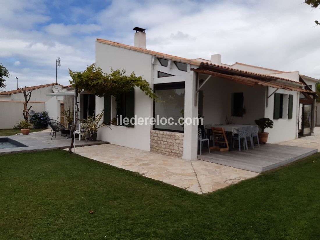 Photo 9 : JARDIN d'une maison située à Sainte-Marie-de-Ré, île de Ré.