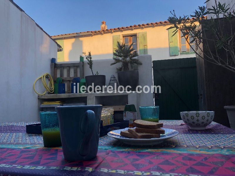 Photo 19 : PATIO d'une maison située à Saint-Clément-des-Baleines, île de Ré.