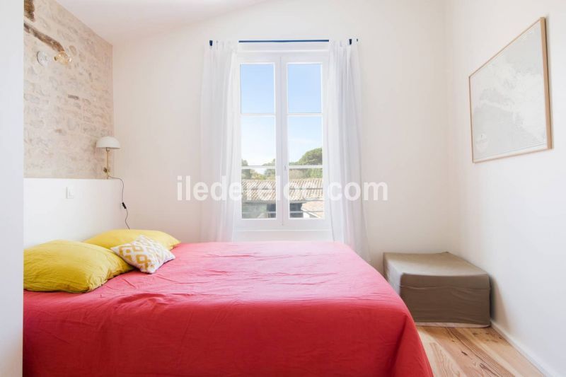 Photo 7 : CHAMBRE d'une maison située à La Flotte-en-Ré, île de Ré.