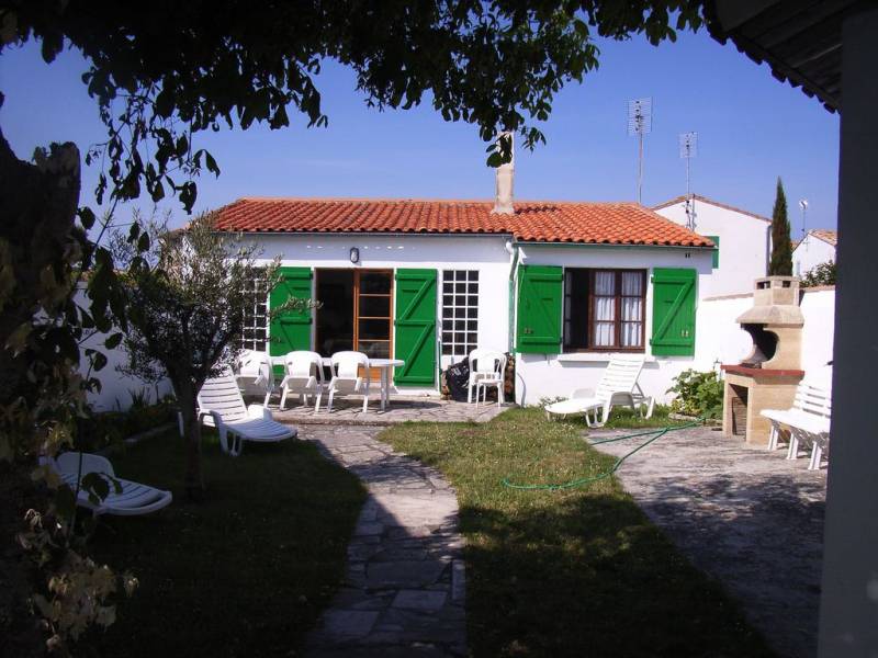 Photo 1 : EXTERIEUR d'une maison située à La Couarde-sur-mer, île de Ré.