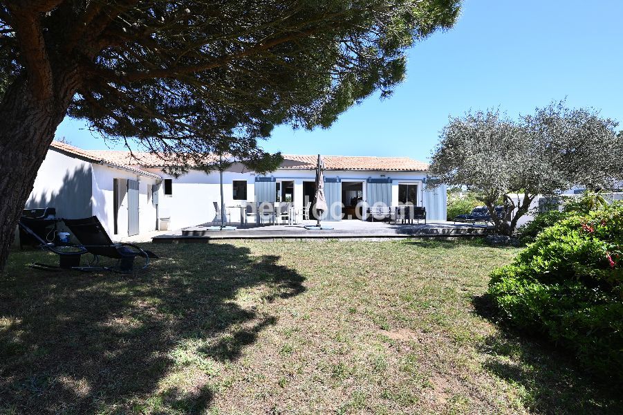 Photo 15 : NC d'une maison située à Sainte-Marie, île de Ré.