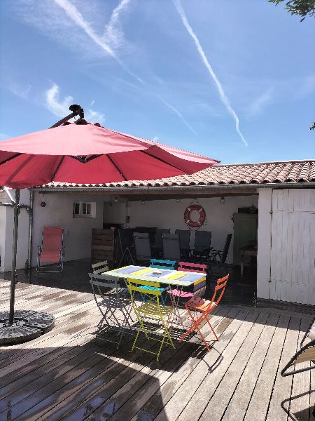 Photo 3 : EXTERIEUR d'une maison située à Saint-Clément-des-Baleines, île de Ré.