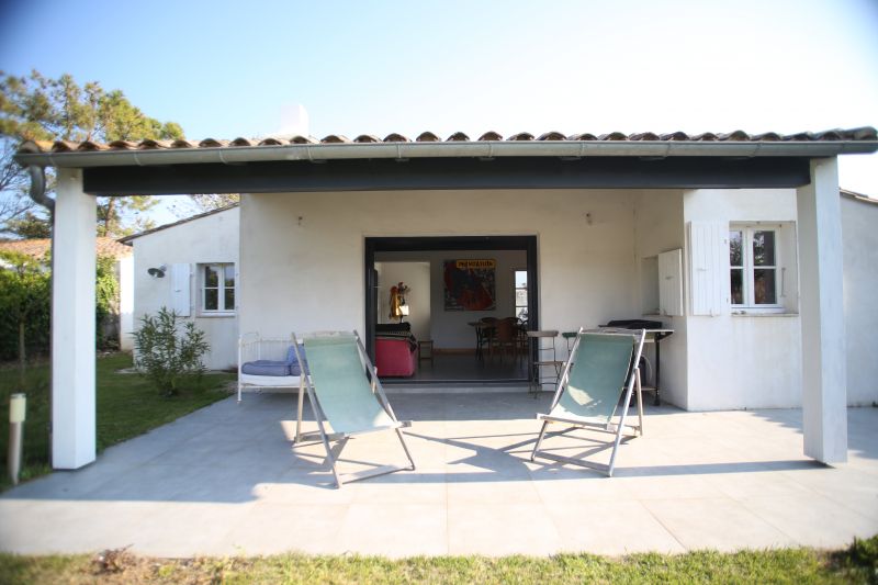 Photo 13 : JARDIN d'une maison située à Loix, île de Ré.