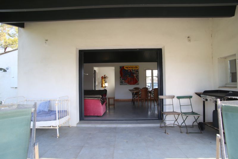 Photo 16 : TERRASSE d'une maison située à Loix, île de Ré.