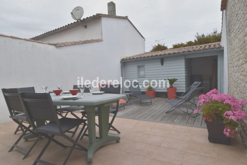 Photo 5 : EXTERIEUR d'une maison située à Le Bois-Plage-en-Ré, île de Ré.