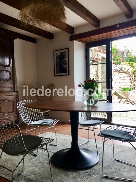 Photo 5 : NC d'une maison située à Sainte-Marie-de-Ré, île de Ré.