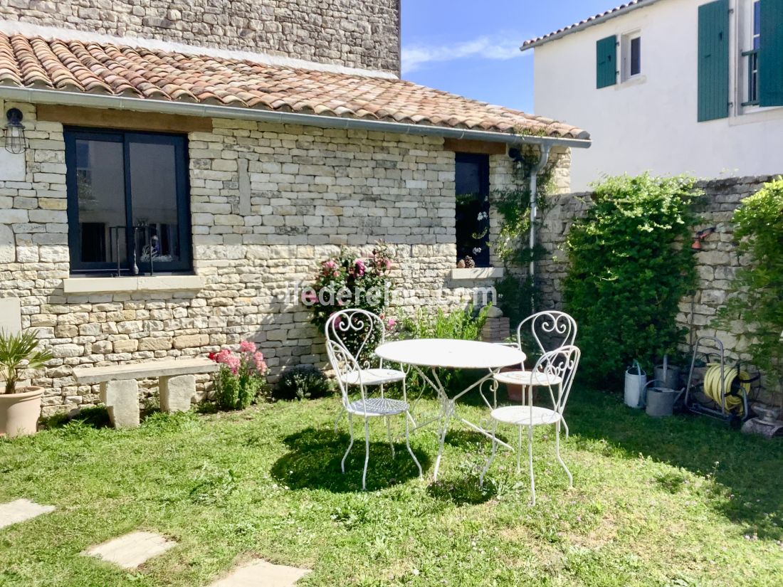 Photo 22 : JARDIN d'une maison située à Sainte-Marie-de-Ré, île de Ré.