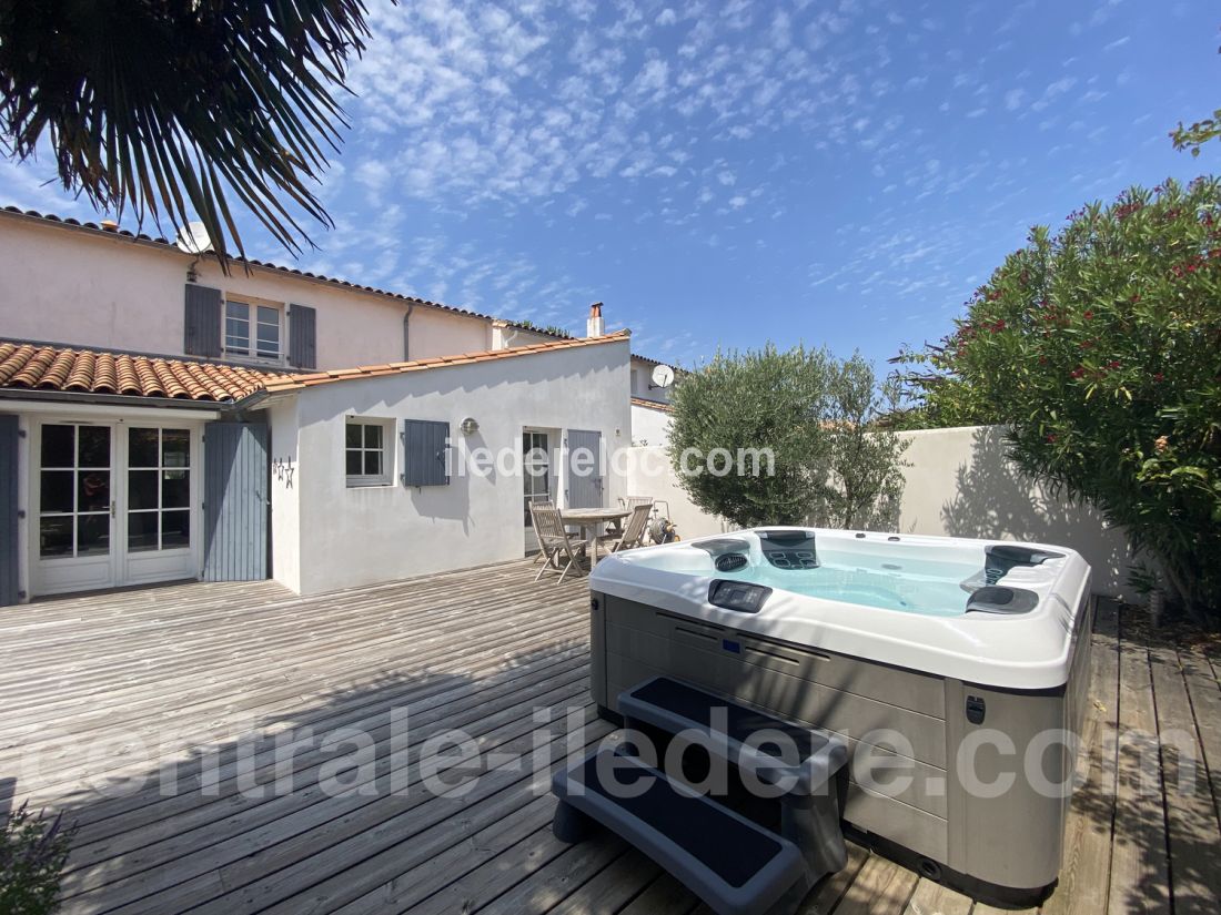 Photo 3 : NC d'une maison située à Le Bois-Plage-en-Ré, île de Ré.