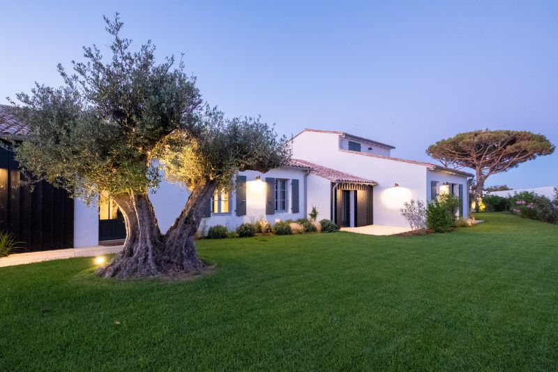 Photo 5 : NC d'une maison située à Sainte-Marie-de-Ré, île de Ré.