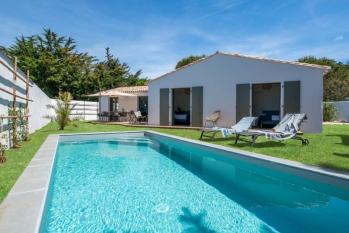 Ile de Ré:Charmante maison d'architecte avec piscine au coeur des grenettes - télétravail 