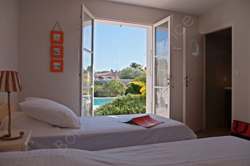 Photo 17 : CHAMBRE d'une maison située à Le Bois-Plage-en-Ré, île de Ré.