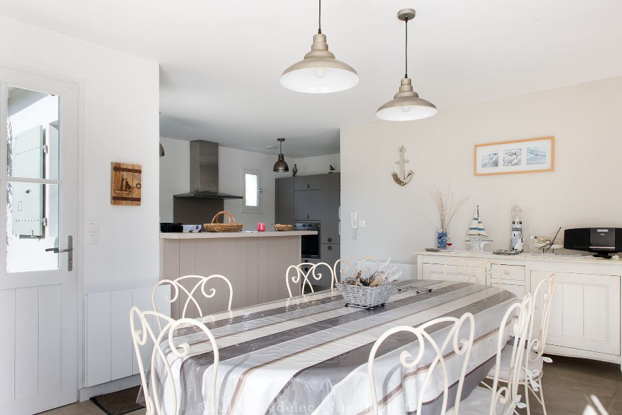 Photo 9 : SEJOUR d'une maison située à Le Bois-Plage-en-Ré, île de Ré.