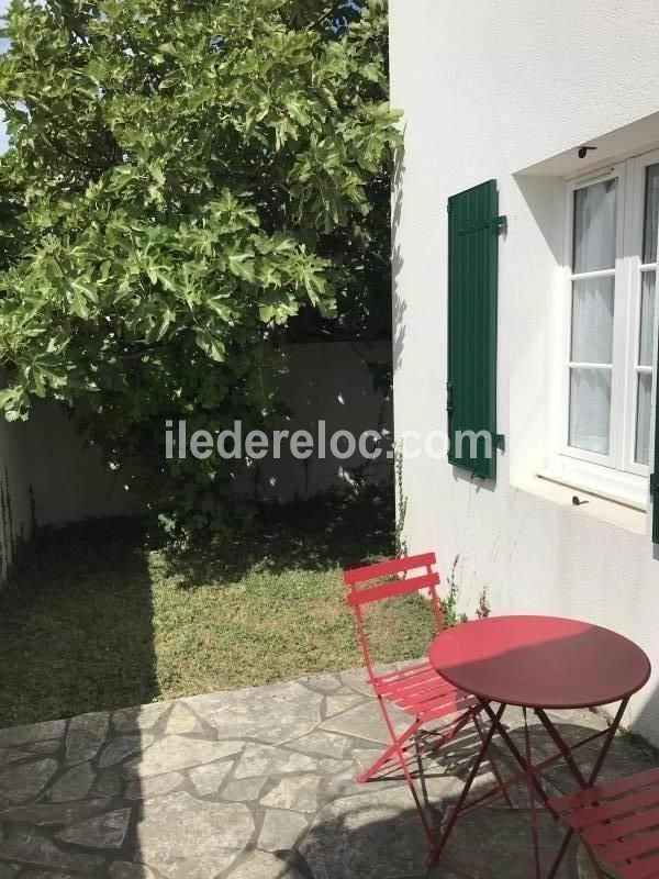 Photo 10 : EXTERIEUR d'une maison située à Les Portes-en-Ré, île de Ré.