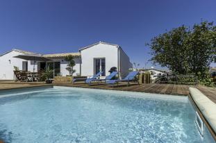 ile de ré Maison familiale avec piscine et terrain de petanque