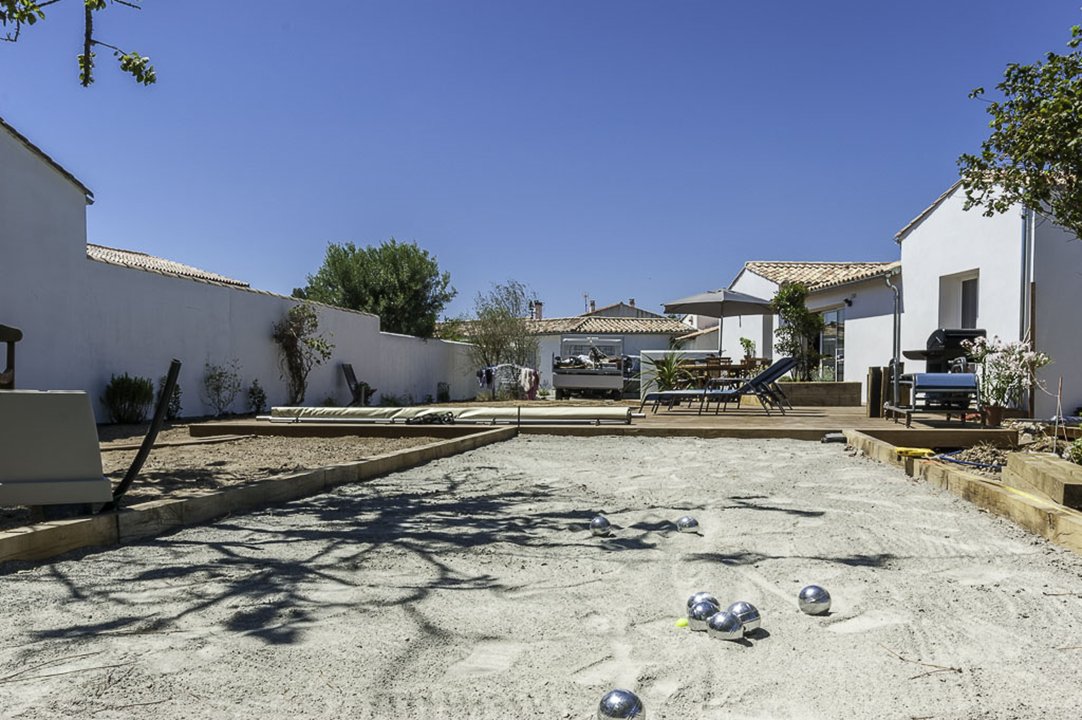 Photo 32 :  d'une maison située à La Flotte-en-Ré, île de Ré.