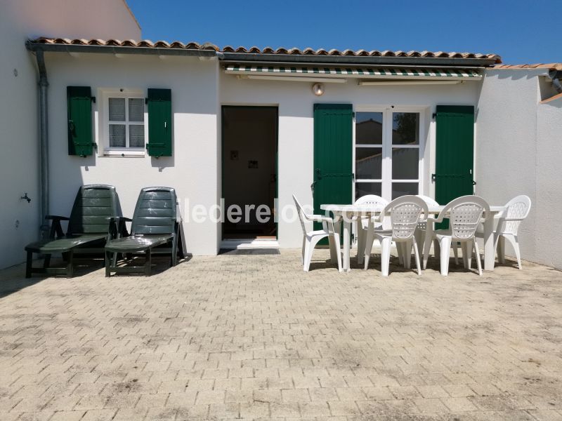 Photo 1 : NC d'une maison située à Sainte-Marie, île de Ré.