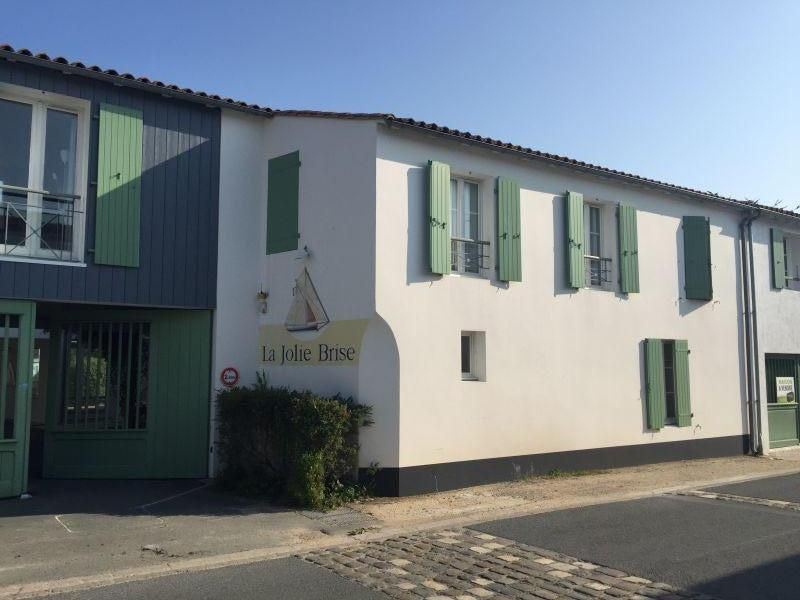 Photo 3 : NC d'une maison située à La Flotte, île de Ré.