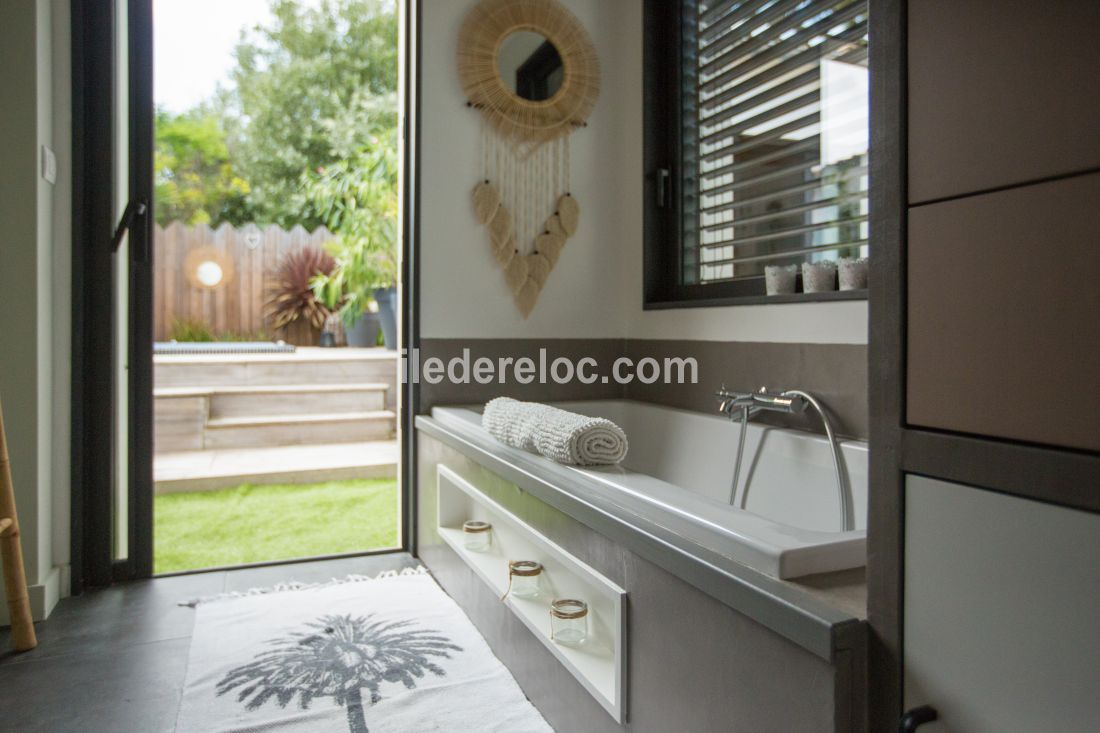 Photo 42 : NC d'une maison situ&eacute;e &agrave; Le Bois-Plage-en-R&eacute;, &icirc;le de R&eacute;.