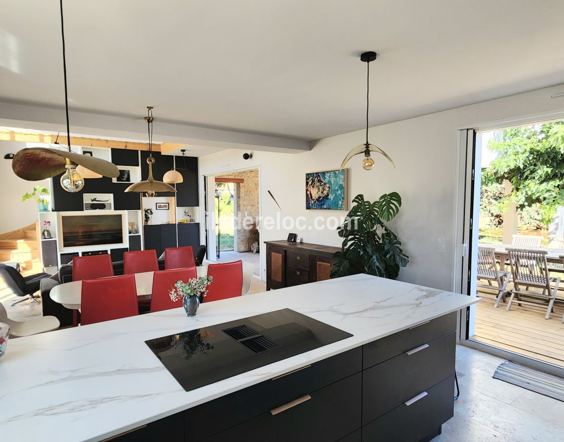 Photo 9 : SEJOUR d'une maison située à La Couarde-sur-mer, île de Ré.