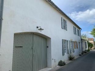 Ile de Ré:Maison au coeur du village, au calme