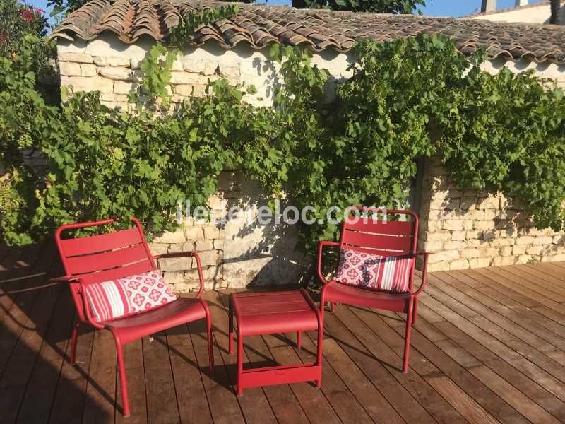 Photo 6 : TERRASSE d'une maison située à Le Bois-Plage-en-Ré, île de Ré.