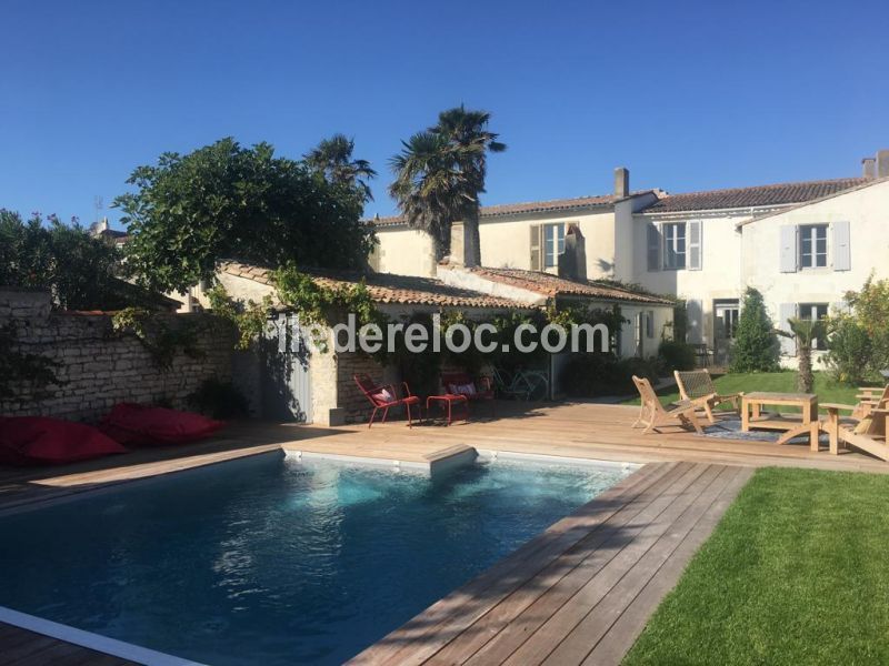 Photo 1 : JARDIN d'une maison située à Le Bois-Plage-en-Ré, île de Ré.