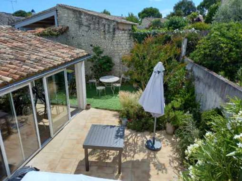 Photo 3 : EXTERIEUR d'une maison située à La Flotte-en-Ré, île de Ré.