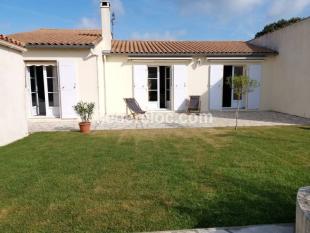 Ile de Ré:Maison de village pour 6 personnes - 250m de la plage